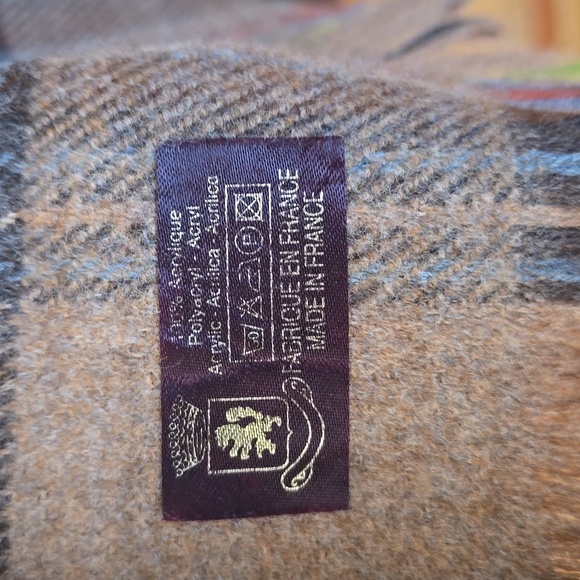 Plaid Soft Wrap Unisex Scarf Cream/Brown/Red 100% Acrylic Made in France - Picture 4 of 8